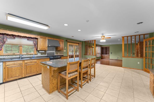 18903 MANCHESTER DR, Hagerstown, MD 21742