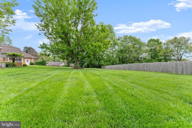 18903 MANCHESTER DR, Hagerstown, MD 21742