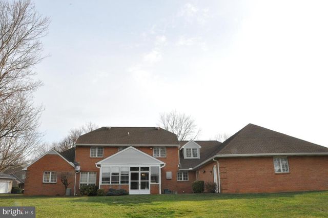 18903 MANCHESTER DR, Hagerstown, MD 21742