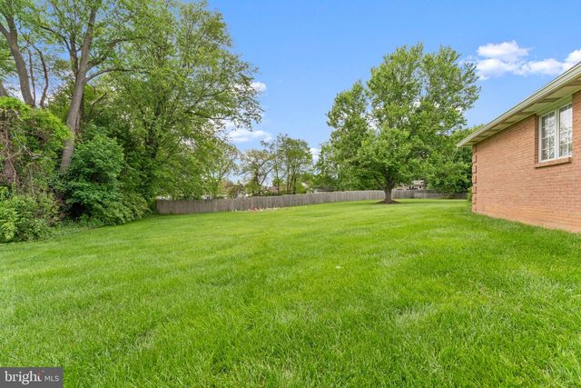 18903 MANCHESTER DR, Hagerstown, MD 21742