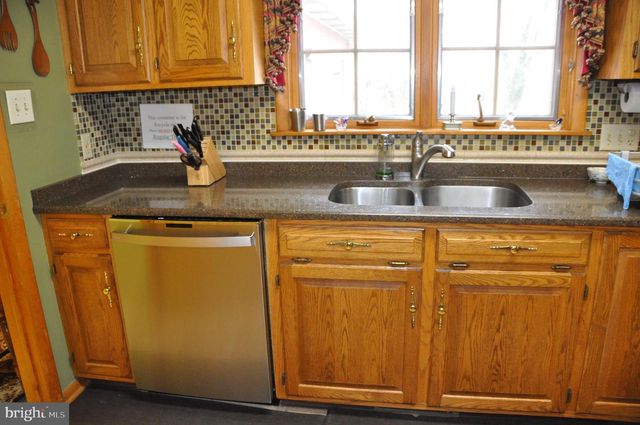 18903 MANCHESTER DR, Hagerstown, MD 21742