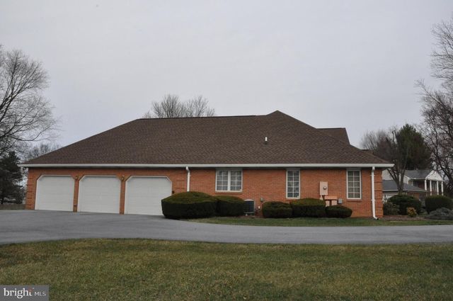 18903 MANCHESTER DR, Hagerstown, MD 21742