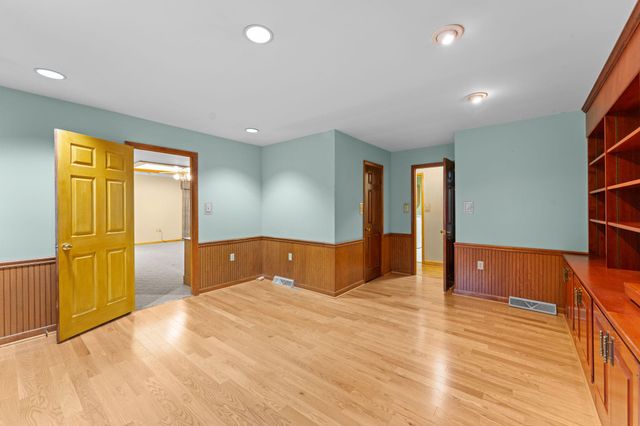 18903 MANCHESTER DR, Hagerstown, MD 21742