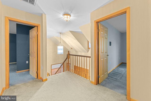 18903 MANCHESTER DR, Hagerstown, MD 21742