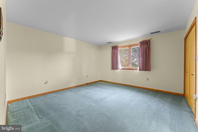 18903 MANCHESTER DR, Hagerstown, MD 21742