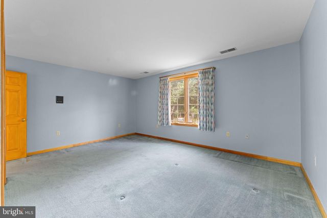 18903 MANCHESTER DR, Hagerstown, MD 21742