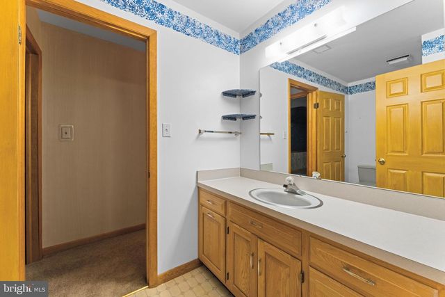18903 MANCHESTER DR, Hagerstown, MD 21742