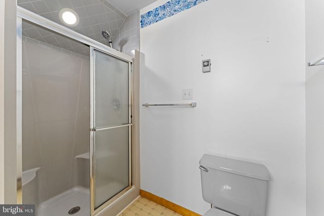 18903 MANCHESTER DR, Hagerstown, MD 21742