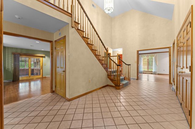 18903 MANCHESTER DR, Hagerstown, MD 21742