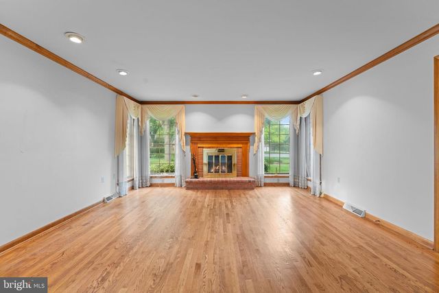 18903 MANCHESTER DR, Hagerstown, MD 21742