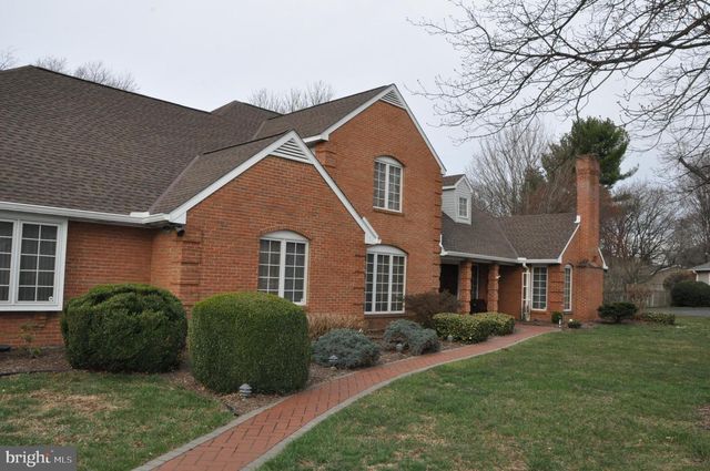 18903 MANCHESTER DR, Hagerstown, MD 21742