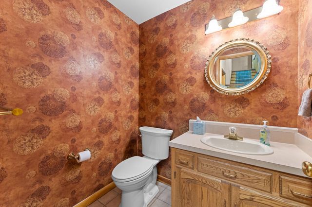 18903 MANCHESTER DR, Hagerstown, MD 21742