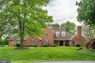 18903 MANCHESTER DR, Hagerstown, MD 21742