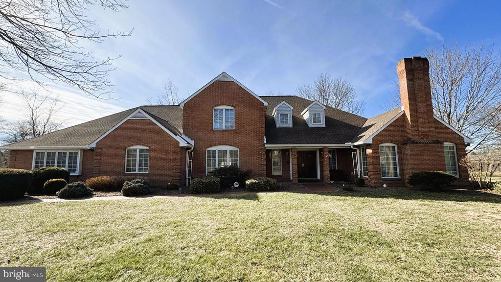 18903 MANCHESTER DR, Hagerstown, MD 21742