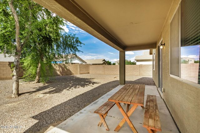 1154 W STEPHANIE Lane, San Tan Valley, AZ 85143