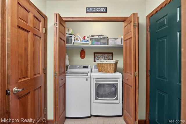670 Green Creek Lane, Oxford, MI 48371