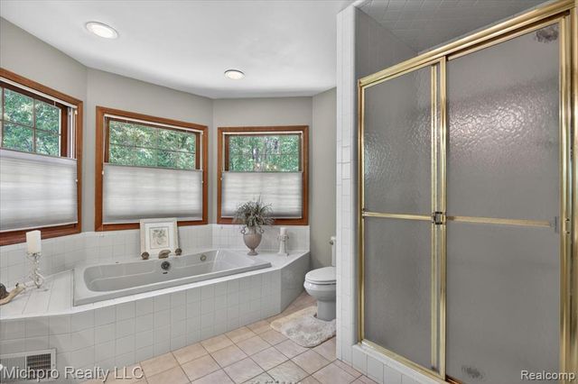 670 Green Creek Lane, Oxford, MI 48371