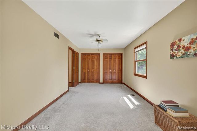 670 Green Creek Lane, Oxford, MI 48371