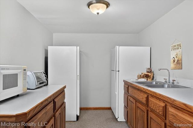 670 Green Creek Lane, Oxford, MI 48371