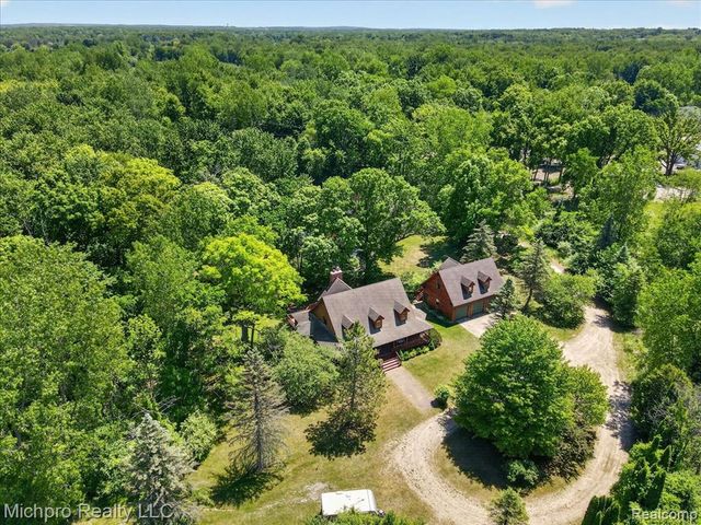 670 Green Creek Lane, Oxford, MI 48371