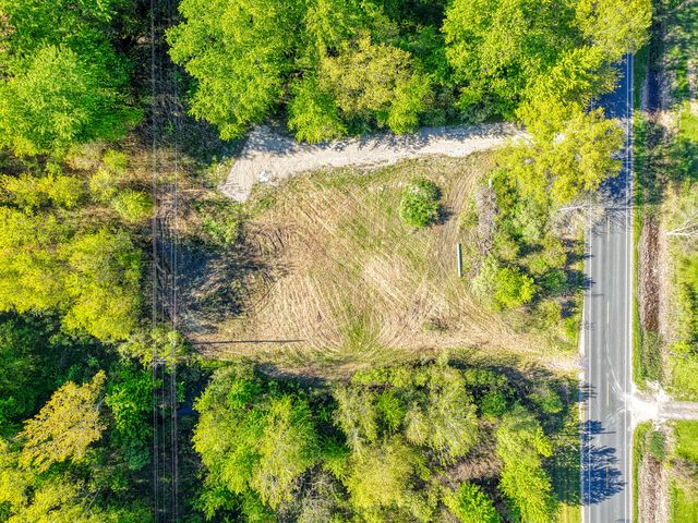 12608 Rawsonville Road, Belleville, MI 48111