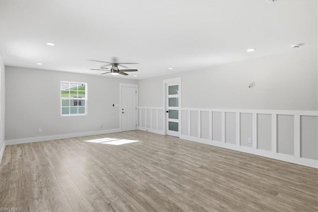 137 Dow LN, North Fort Myers, FL 33917