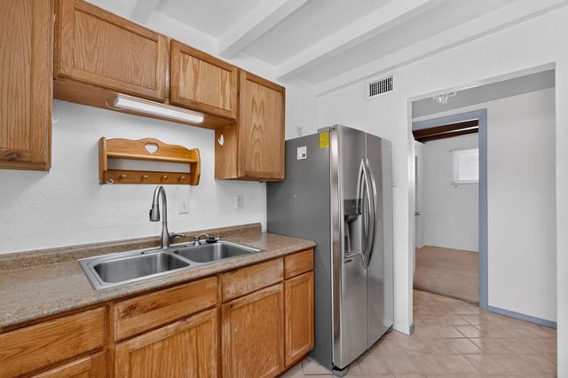 1108 Dorothy Street NE, Albuquerque, NM 87112