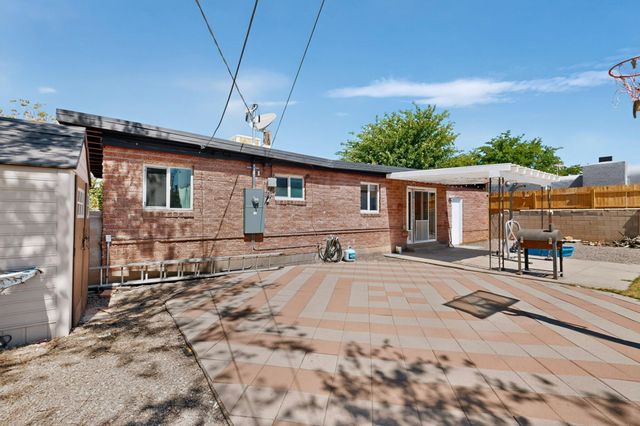 1108 Dorothy Street NE, Albuquerque, NM 87112