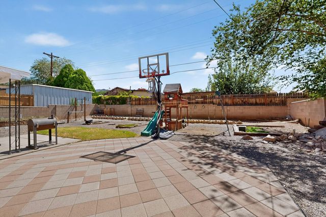1108 Dorothy Street NE, Albuquerque, NM 87112