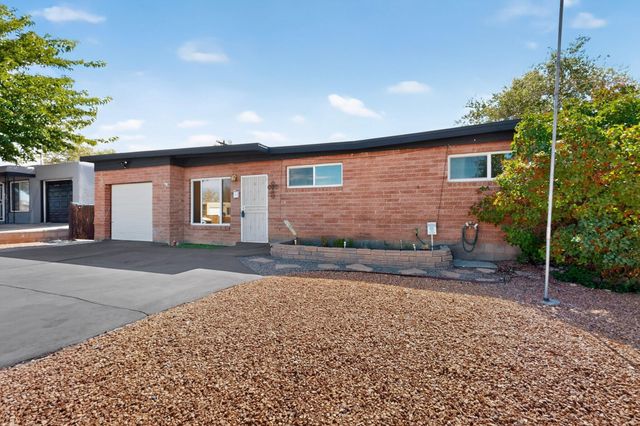1108 Dorothy Street NE, Albuquerque, NM 87112