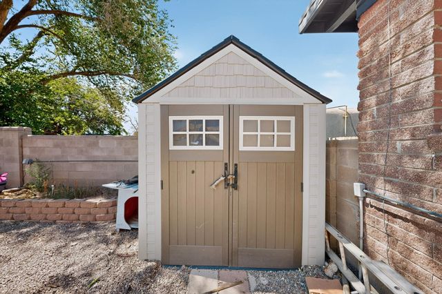 1108 Dorothy Street NE, Albuquerque, NM 87112