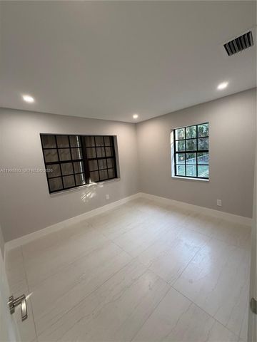 8772 SW 143rd St 8772, Palmetto Bay, FL 33176