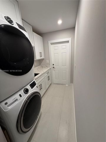 8772 SW 143rd St 8772, Palmetto Bay, FL 33176