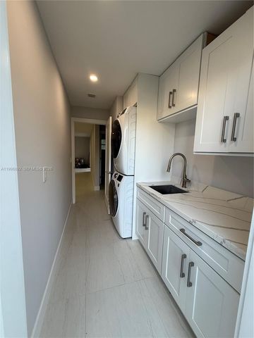 8772 SW 143rd St 8772, Palmetto Bay, FL 33176