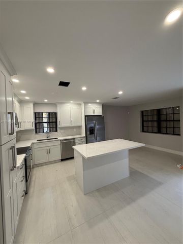 8772 SW 143rd St 8772, Palmetto Bay, FL 33176