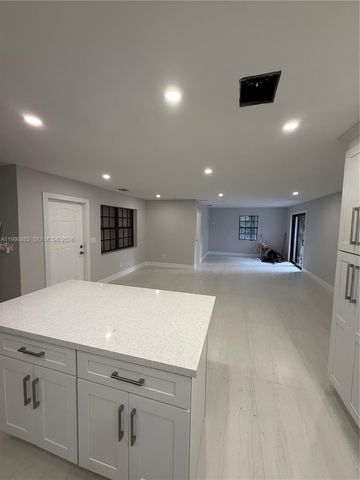 8772 SW 143rd St 8772, Palmetto Bay, FL 33176