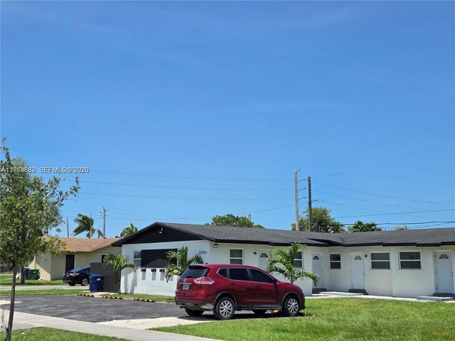 22025 SW 117th Avenue 2, Miami, FL 33170