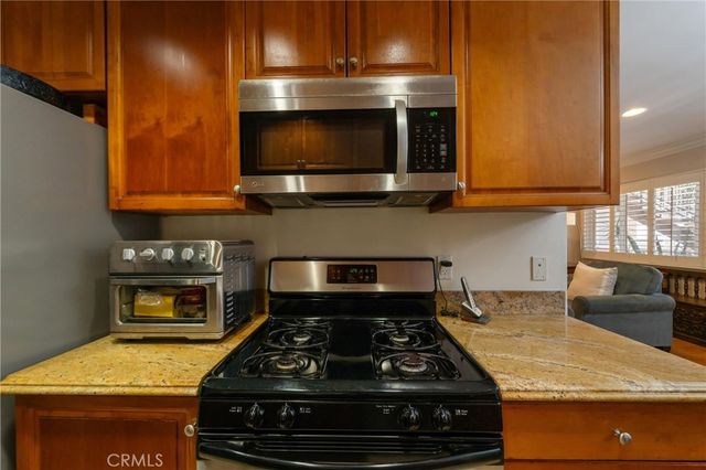 551 W Stocker Street 3, Glendale, CA 91202