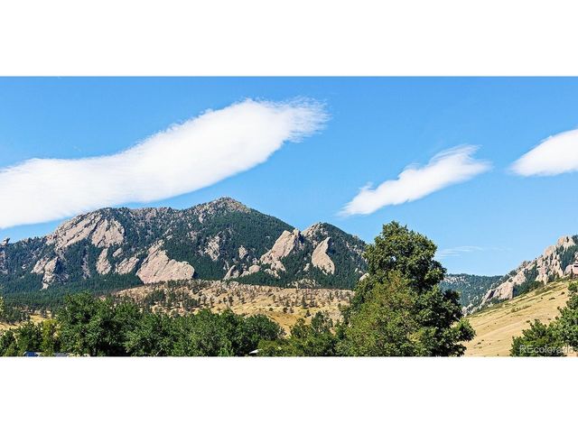727 Ithaca Dr, Boulder, CO 80305