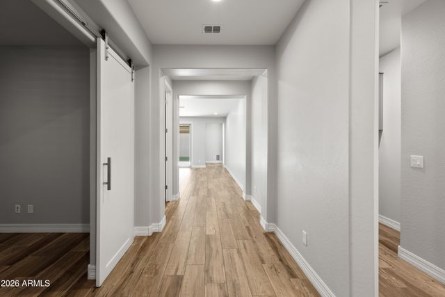 3019 W TUMBLEWEED Drive, Phoenix, AZ 85085