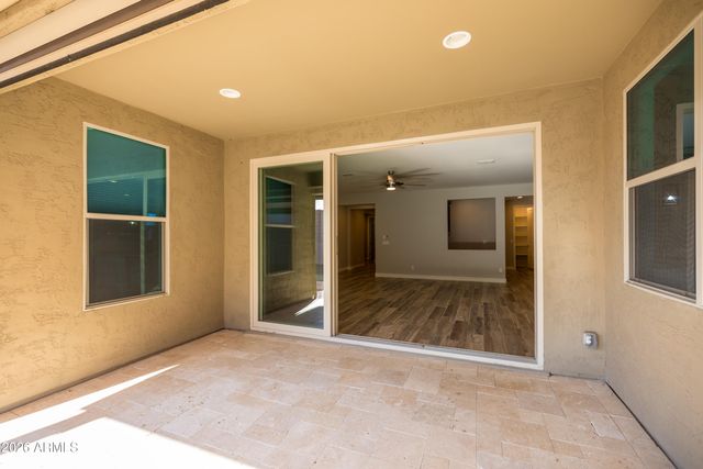 3019 W TUMBLEWEED Drive, Phoenix, AZ 85085