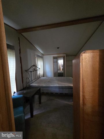 8 EAST CIRCLE DR, Port Deposit, MD 21904