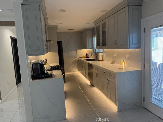 8126 Matilija, Panorama City, CA 91402