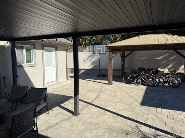 8126 Matilija, Panorama City, CA 91402
