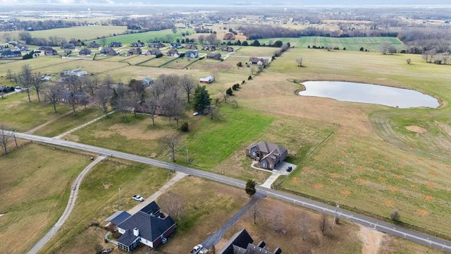 760 N Russell St, Portland, TN 37148