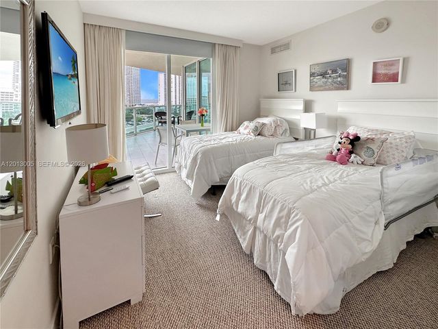 250 Sunny Isles Blvd 3-1001, Sunny Isles Beach, FL 33160