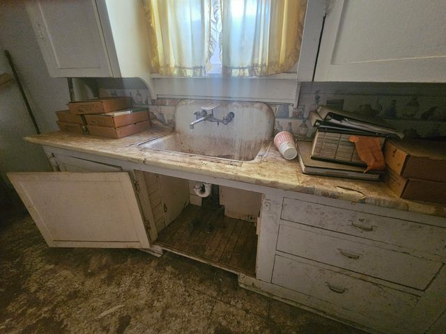 1512 18th Street, Lubbock, TX 79401