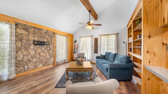 11400 Highcrest Drive, Conroe, TX 77303