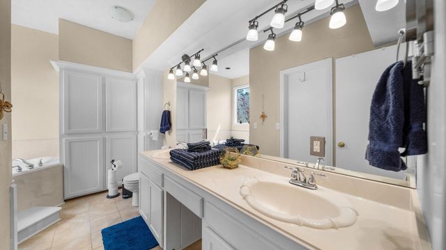 11400 Highcrest Drive, Conroe, TX 77303