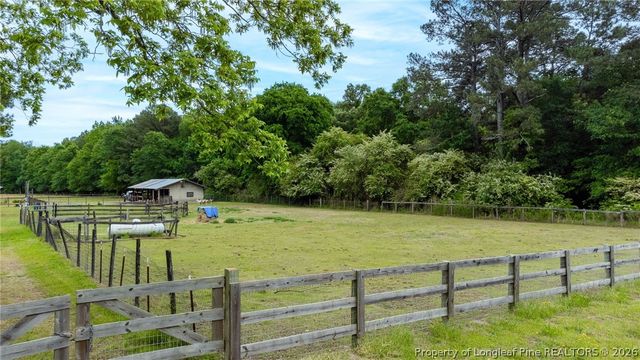 15951 Us Highway 15 501 Highway, Aberdeen, NC 28315